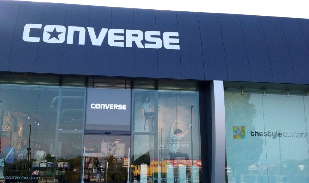 converse outlet nassica