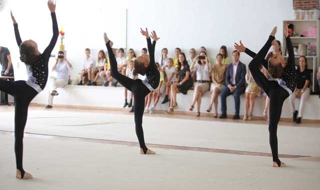 Gimnastas colegio Bérriz