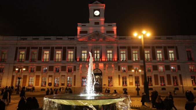 casa correos_rojo