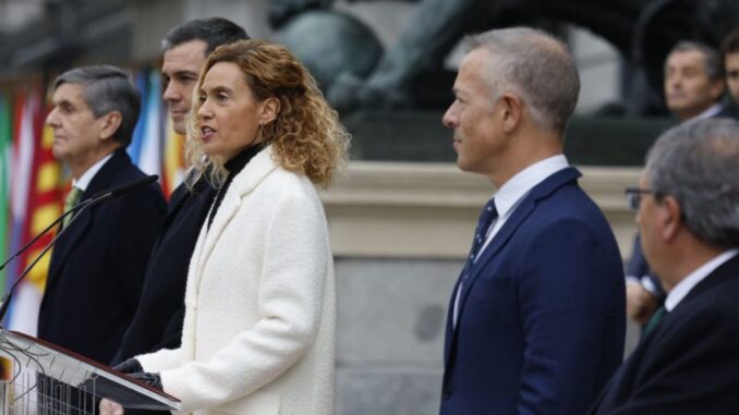 Meritxel Batet, presidenta del Congreso de los Diputados, y Ander Gil, presidente del Senado